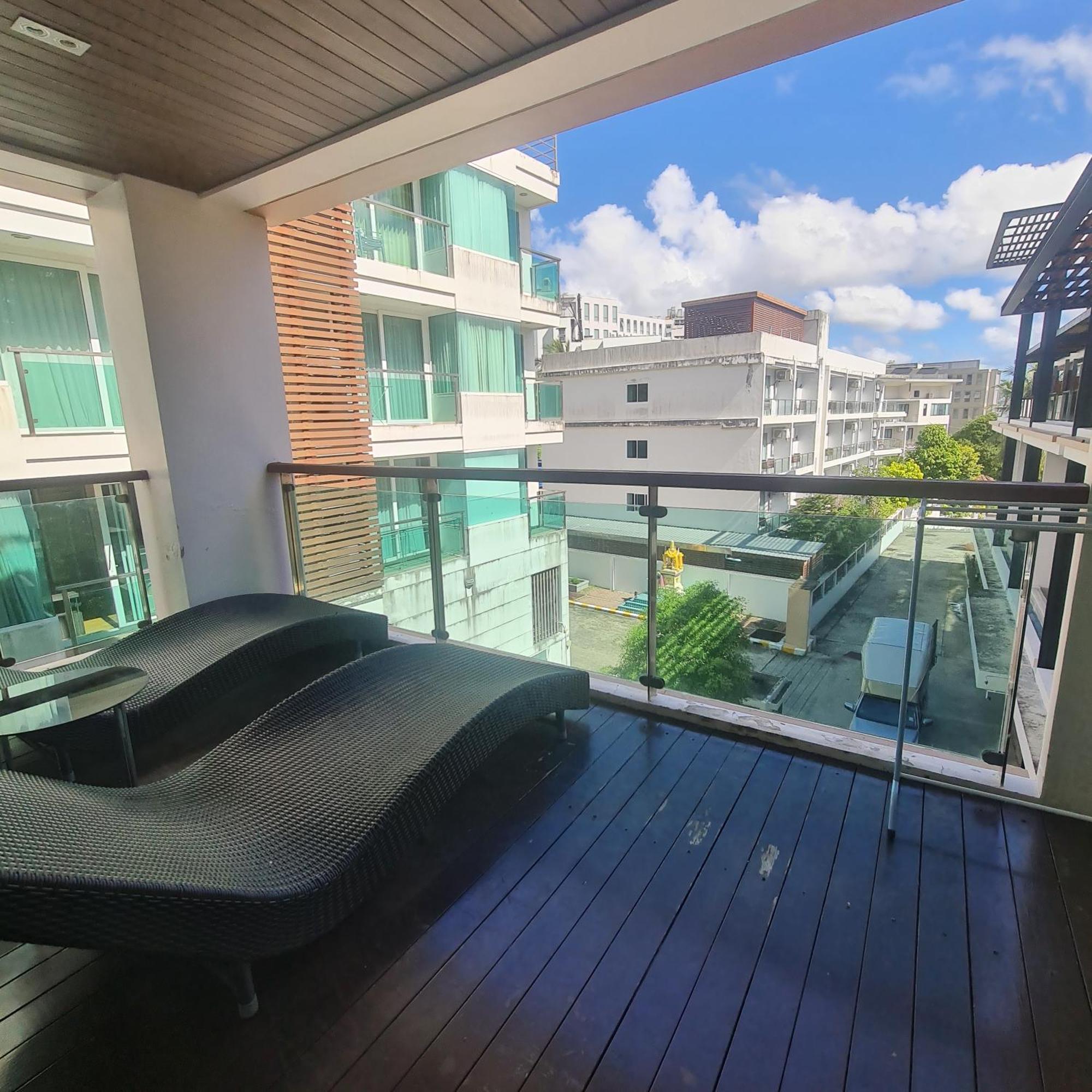 The Privilege Residence Patong Buitenkant foto