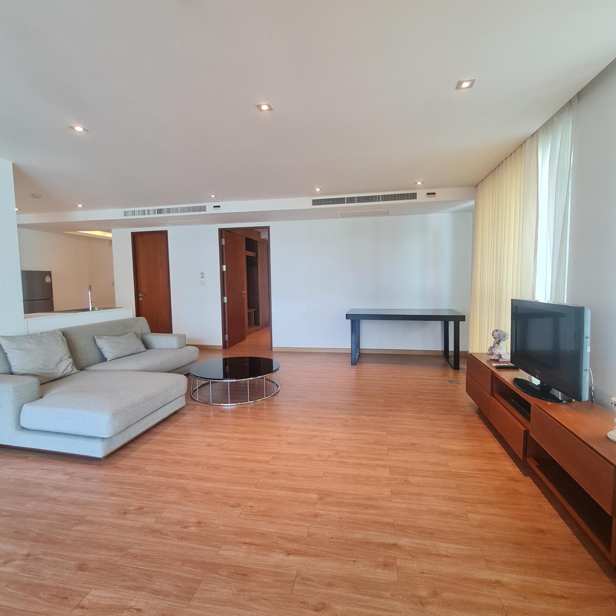 The Privilege Residence Patong Buitenkant foto