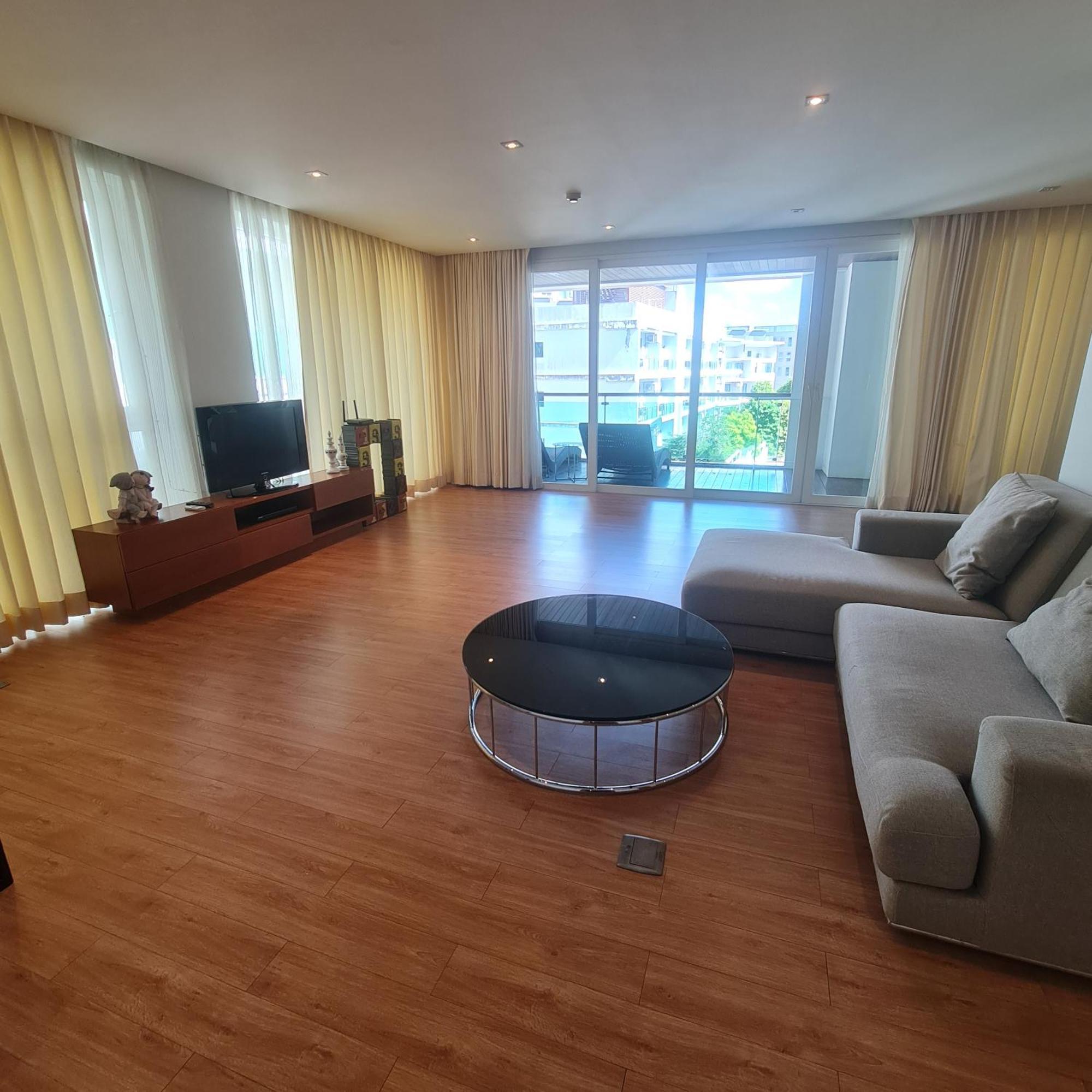 The Privilege Residence Patong Buitenkant foto
