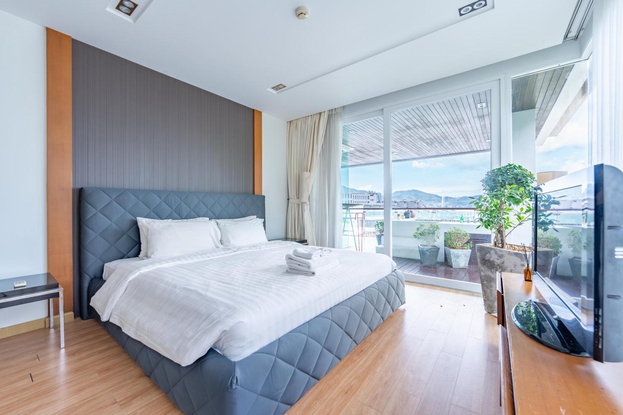 The Privilege Residence Patong Buitenkant foto