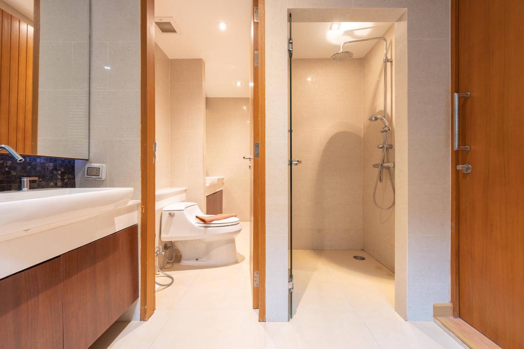 The Privilege Residence Patong Buitenkant foto