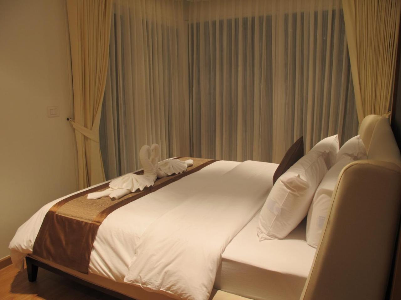 The Privilege Residence Patong Buitenkant foto